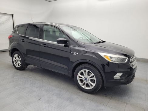 Used 2019 Ford Escape SE image 11