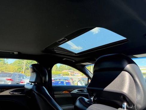 Used 2017 Lincoln MKZ Select w/ Select Plus Package image 16