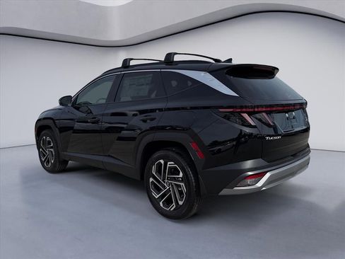 New 2026 Hyundai Tucson Limited AWD/4WD image 3