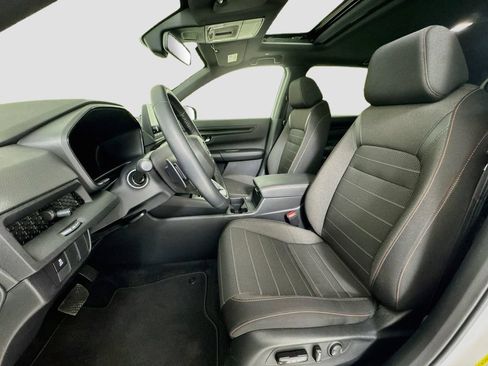 Used 2025 Honda CR-V Sport image 11