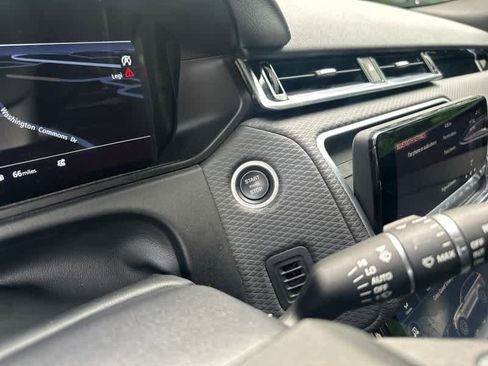 Used 2019 Land Rover Range Rover Velar R-Dynamic SE AWD/4WD image 41