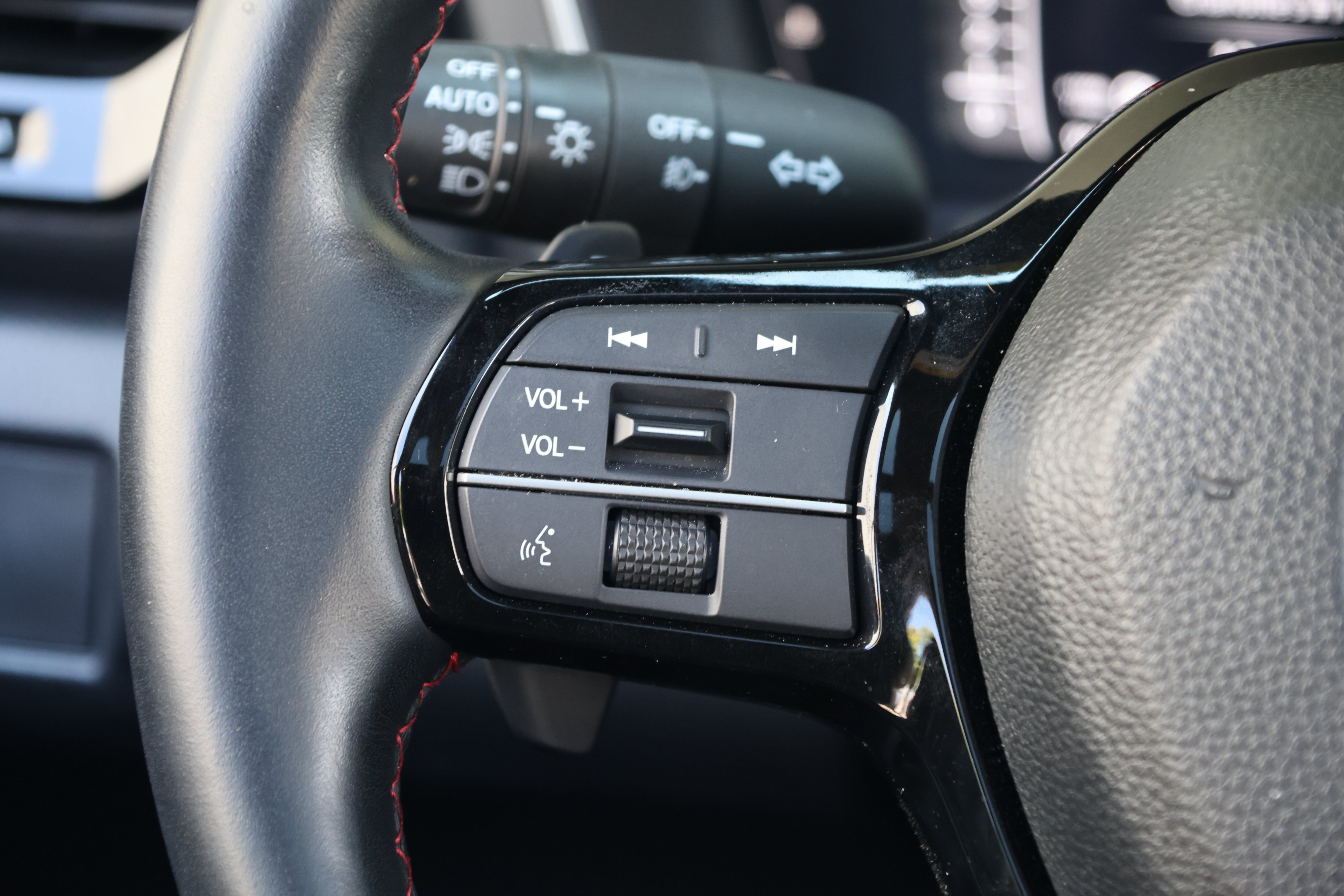 Used 2025 Honda Pilot Black Edition image 18