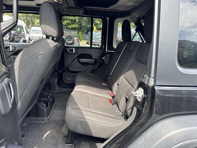 Used 2023 Jeep Wrangler Unlimited Sport AWD/4WD image 8