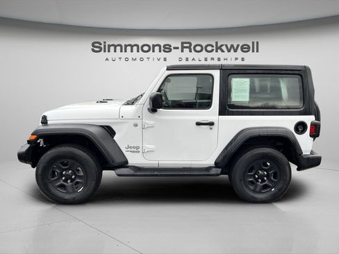 Used 2020 Jeep Wrangler Sport image 4