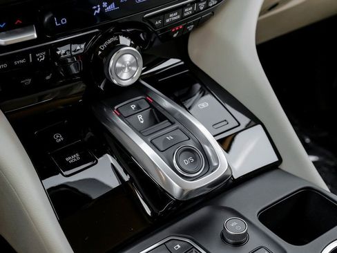 Used 2023 Acura MDX FWD image 25