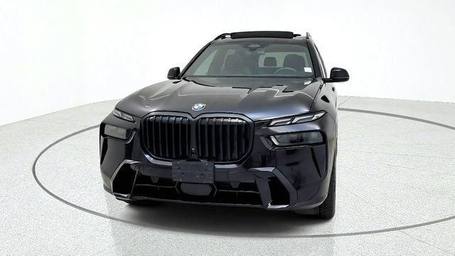 Used 2023 BMW X7 xDrive40i w/ Executive Package AWD/4WD image 3
