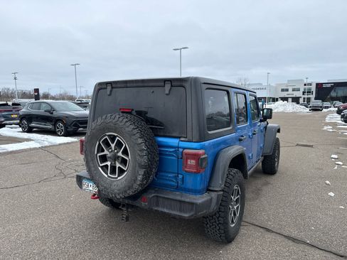 Used 2024 Jeep Wrangler Unlimited Rubicon w/ Technology Group image 6