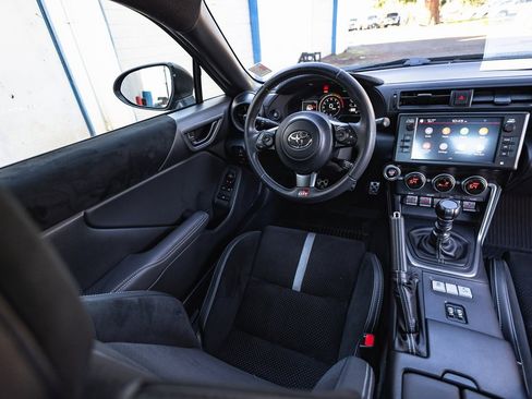 Used 2024 Toyota GR86 Premium image 23