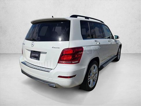 Used 2013 Mercedes-Benz GLK 350 4MATIC image 4