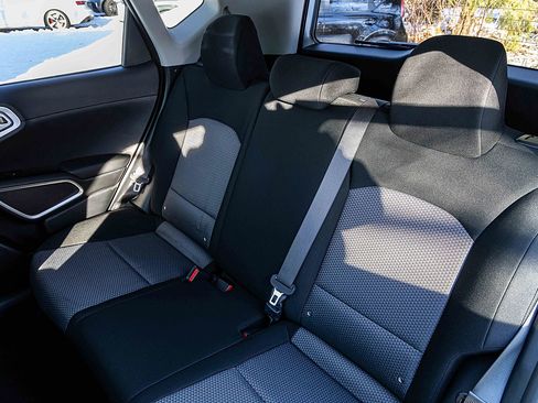 Certified 2023 Kia Soul S image 21