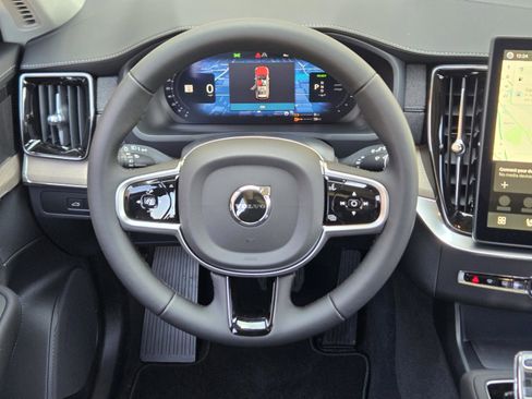 New 2026 Volvo XC90 T8 Plus w/ Protection Package Premier AWD/4WD image 28