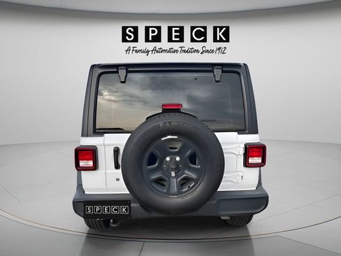 Used 2023 Jeep Wrangler Sport AWD/4WD image 6