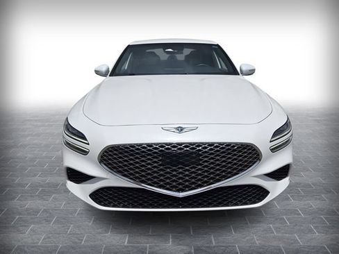Used 2022 Genesis G70 2.0T RWD image 2