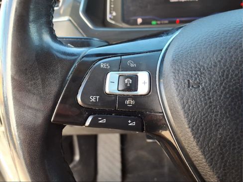 Used 2019 Volkswagen Tiguan SEL image 17