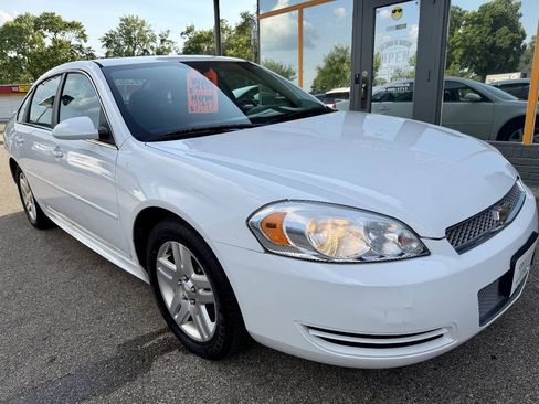 Used 2012 Chevrolet Impala LT w/ LT Sunroof Package FWD image 4