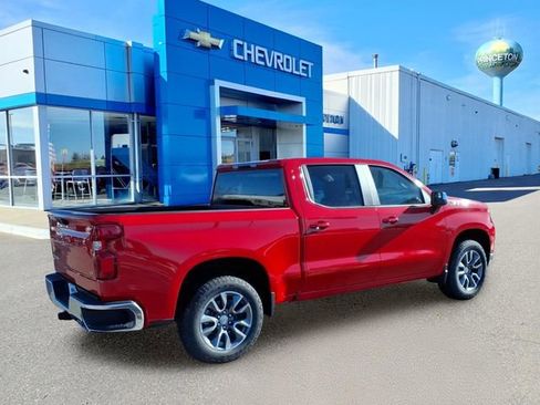 New 2026 Chevrolet Silverado 1500 LT image 3
