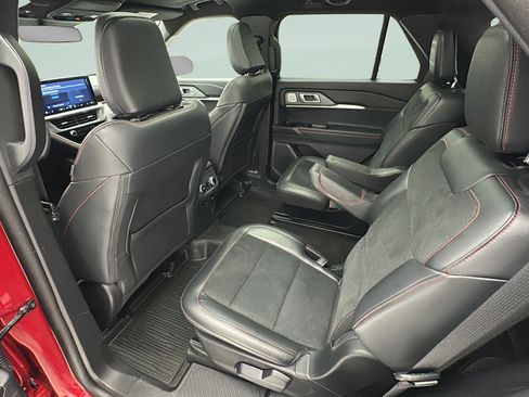 Used 2025 Ford Explorer ST w/ Sun And Sound Package AWD/4WD image 10