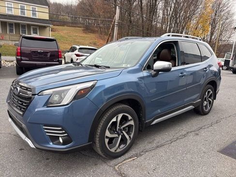 Used 2022 Subaru Forester Touring w/ Popular Package #2 AWD/4WD image 3