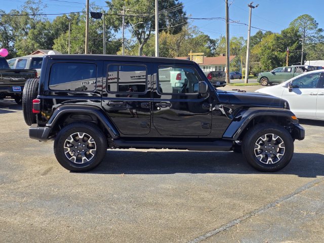 New 2026 Jeep Wrangler Unlimited Sahara AWD/4WD image 4
