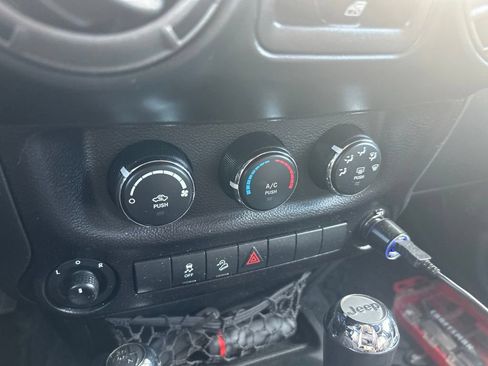 Certified 2018 Jeep Wrangler Unlimited Sport S AWD/4WD image 6