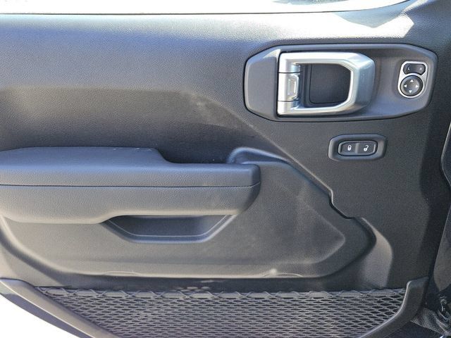 Used 2025 Jeep Gladiator Sport AWD/4WD image 26
