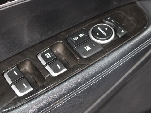 Used 2017 Kia Sorento AWD w/ LX Convenience Package image 7