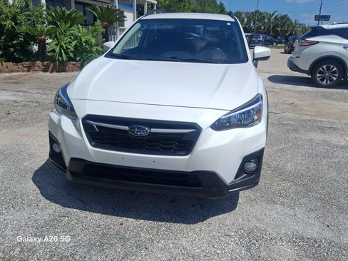 Used 2019 Subaru Crosstrek 2.0i Premium w/ Popular Package #2 AWD/4WD image 2