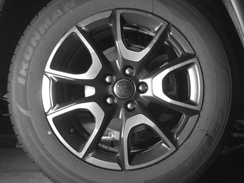 Used 2025 Jeep Compass Trailhawk image 15