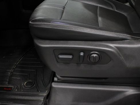 Used 2022 Chevrolet Silverado 3500 High Country image 13