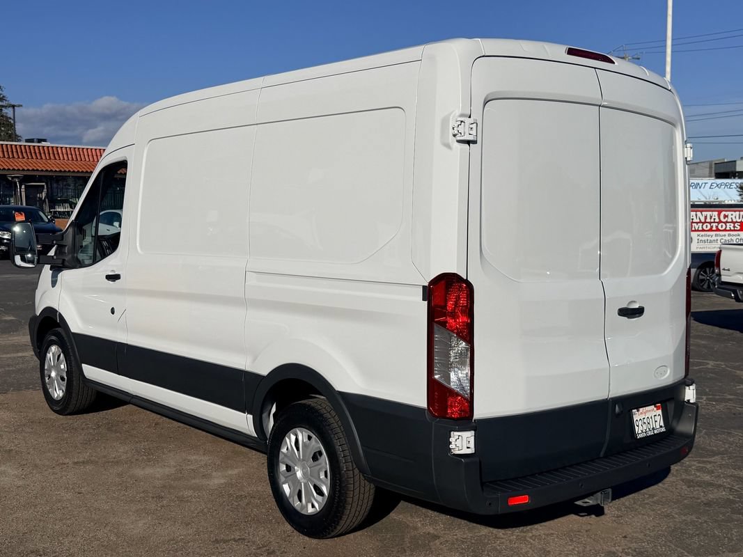 Used 2017 Ford Transit 150 130 Medium Roof RWD image 6