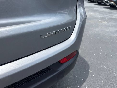 Used 2020 Jeep Compass Limited AWD/4WD image 12