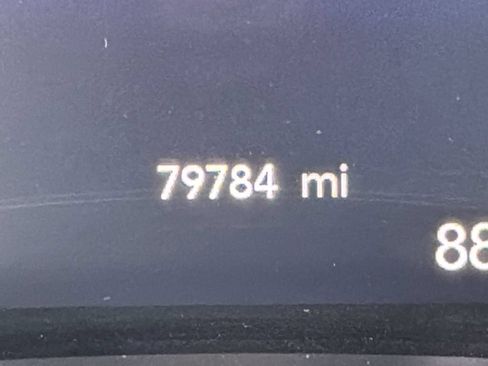 Used 2020 Chrysler Pacifica Touring-L Plus w/ Advanced Safetytec Group FWD image 23