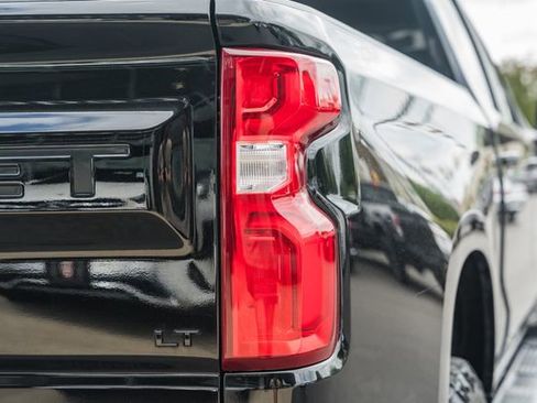 Used 2022 Chevrolet Silverado 1500 LT Trail Boss w/ LPO, Dark Essentials Package AWD/4WD image 7