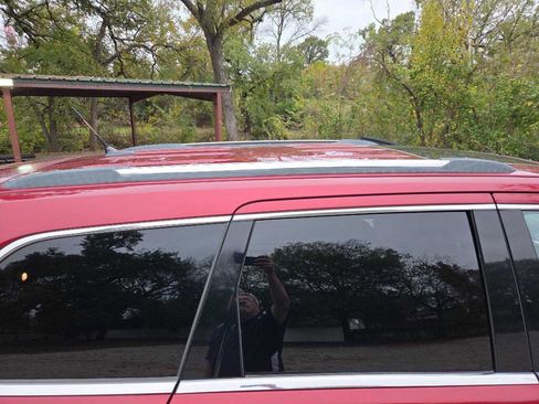 Used 2012 Jeep Grand Cherokee Laredo w/ Laredo E Group image 13