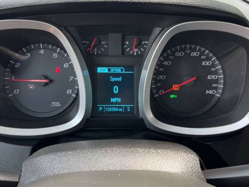Used 2017 Chevrolet Equinox LS FWD image 10