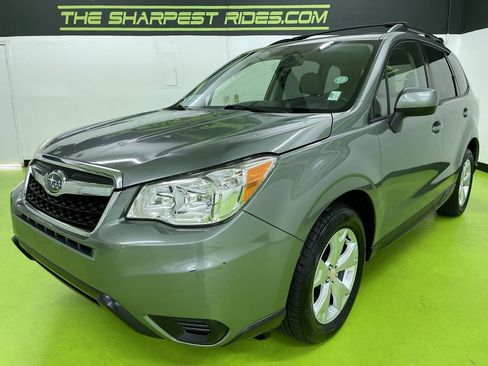 Used 2014 Subaru Forester 2.5i Premium w/ All-Weather Package image 5