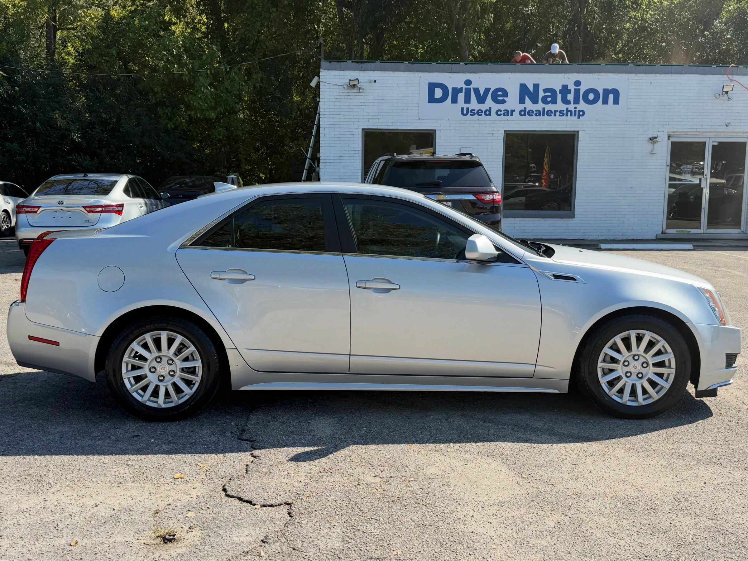 Used 2013 Cadillac CTS Luxury RWD image 4