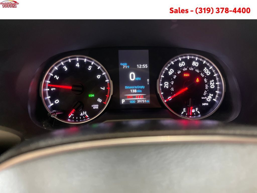 Certified 2022 Toyota RAV4 XLE w/ XLE Grade Weather Package AWD/4WD image 18
