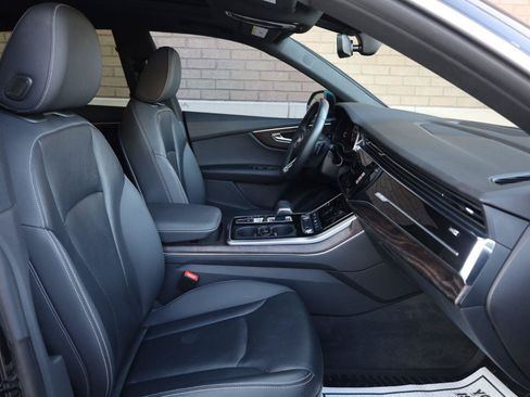 Used 2019 Audi Q8 Premium Plus w/ Premium Plus AWD/4WD image 27