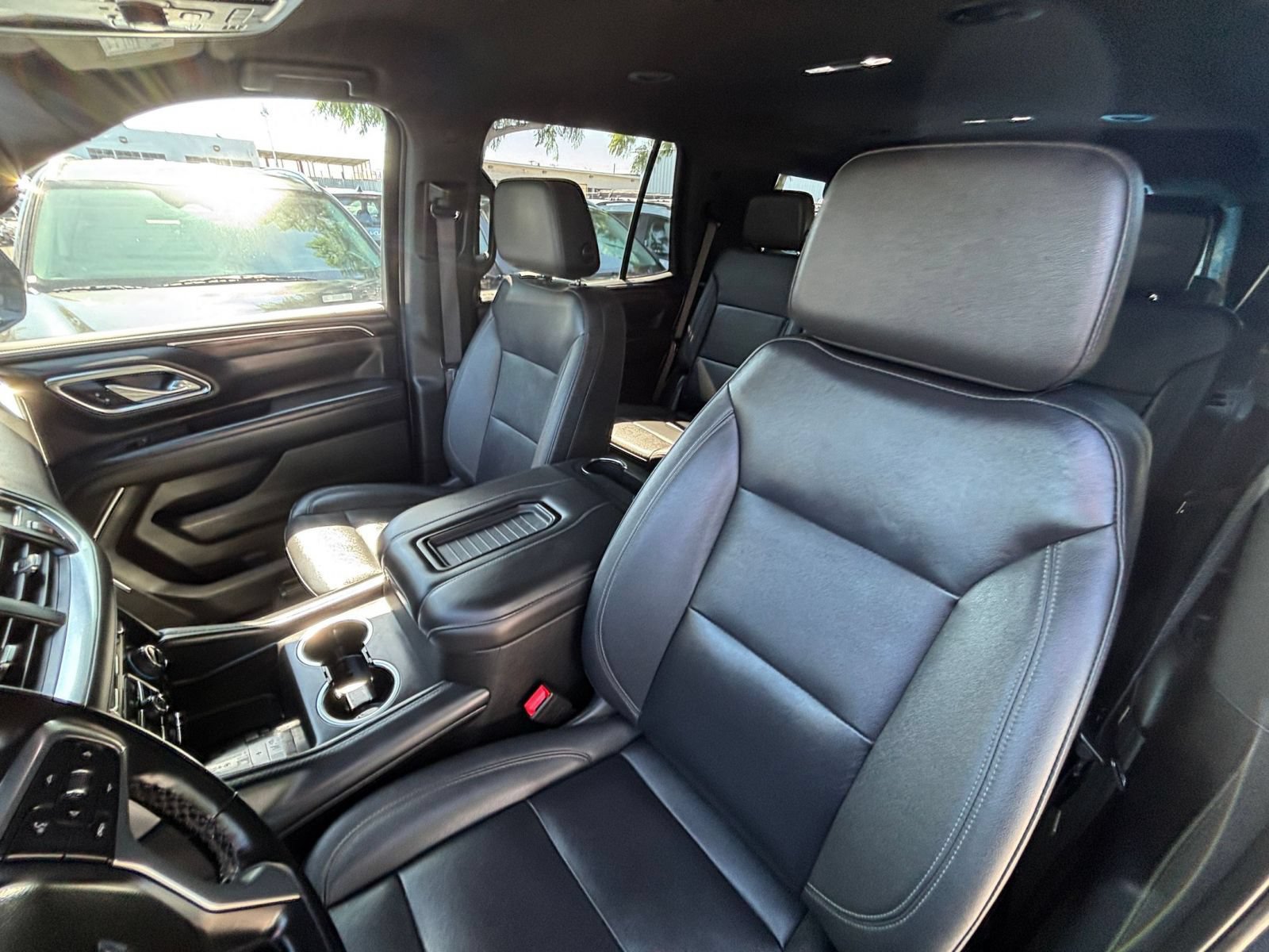Used 2024 Chevrolet Tahoe LT w/ Luxury Package RWD image 38