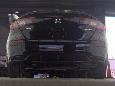 Used 2023 Honda Civic Sport image 7