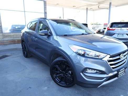 Used 2017 Hyundai Tucson Night FWD image 2