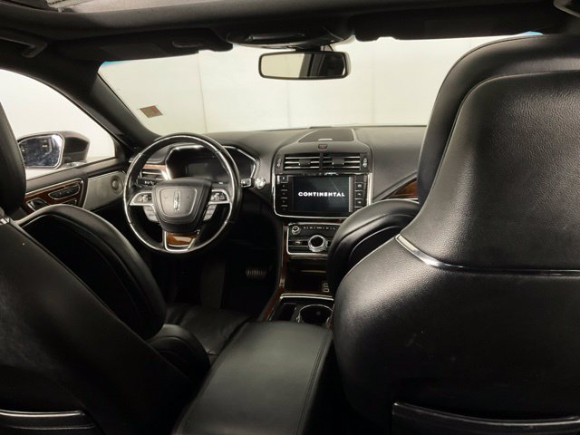 Used 2017 Lincoln Continental Reserve w/ Luxury Package AWD/4WD image 16