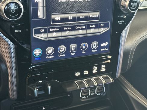 Used 2019 RAM 2500 Limited AWD/4WD image 17
