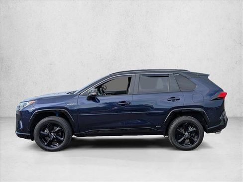 Used 2021 Toyota RAV4 XSE AWD/4WD image 10