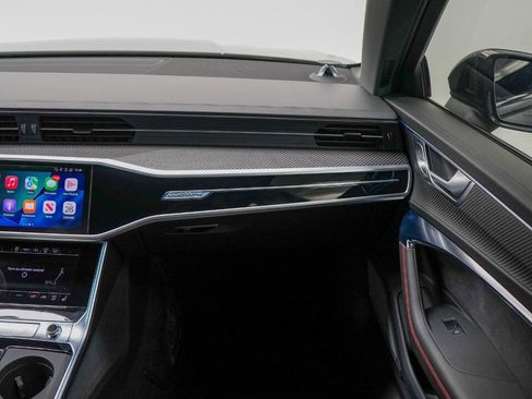 Used 2022 Audi RS 6 image 41