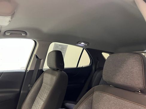 Used 2022 Chevrolet Equinox LT AWD/4WD image 16