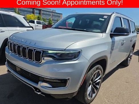 Used 2023 Jeep Wagoneer L Series III w/ Premium Group I AWD/4WD image 1