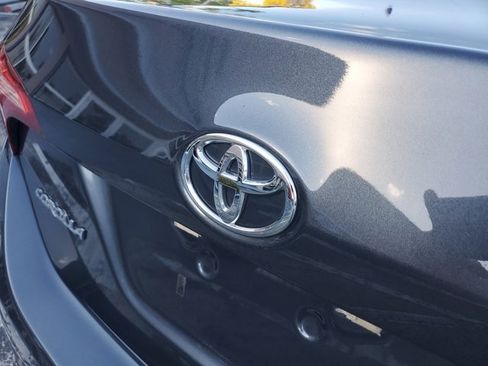 Used 2019 Toyota Corolla LE image 11