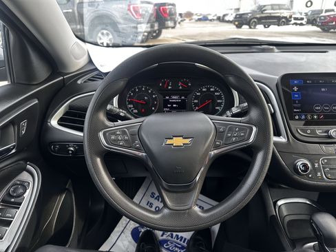 Used 2024 Chevrolet Malibu LT image 9